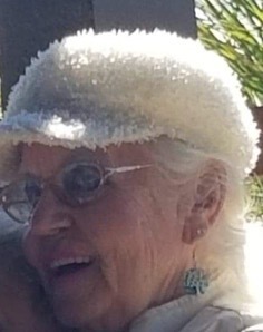 maxine holzer